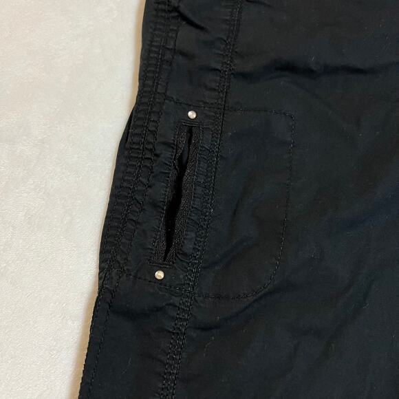 Chico's Mid Rise Embellished Cargo Crop Pants Size Small/6 (Chico's Size 0.5) - Picture 7 of 12